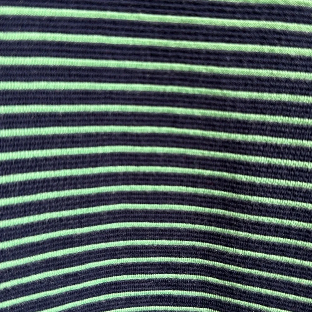 Croft & Barrow navy and green kangaroo pocket top, size L